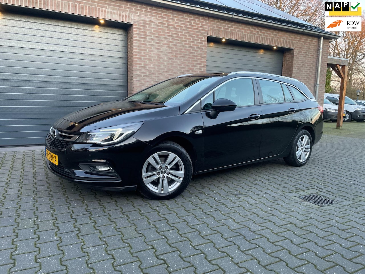 Opel Astra Sports Tourer - 1.4 Innovation ECC NAVI APPLE CARPLAY CAMERA 2017 - AutoWereld.nl