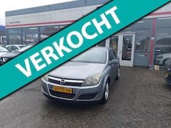 Opel Astra - 1.4 Essentia