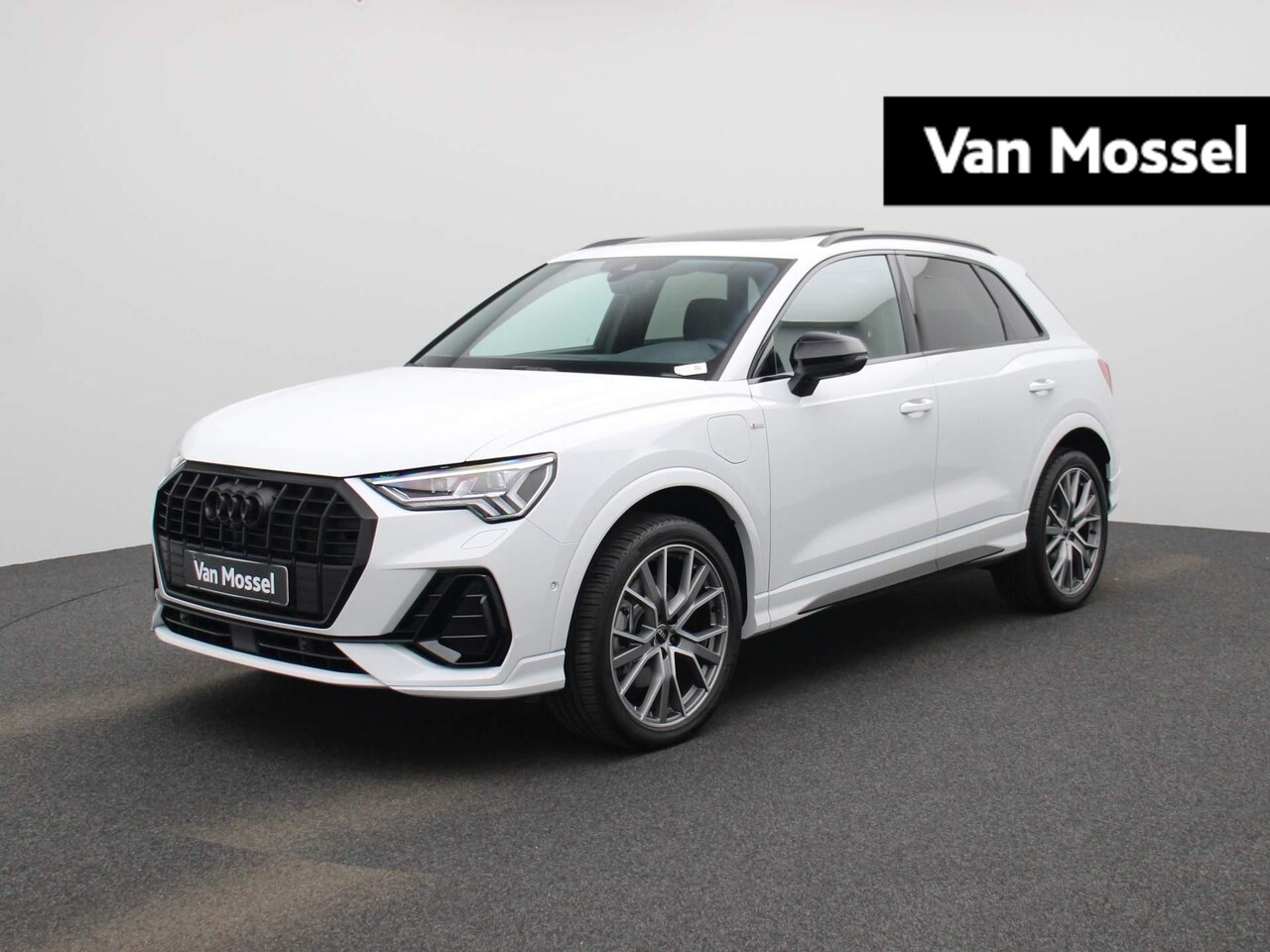 Audi Q3 - 45 TFSI e S Edition 45 TFSI e S edition 245 PK - AutoWereld.nl