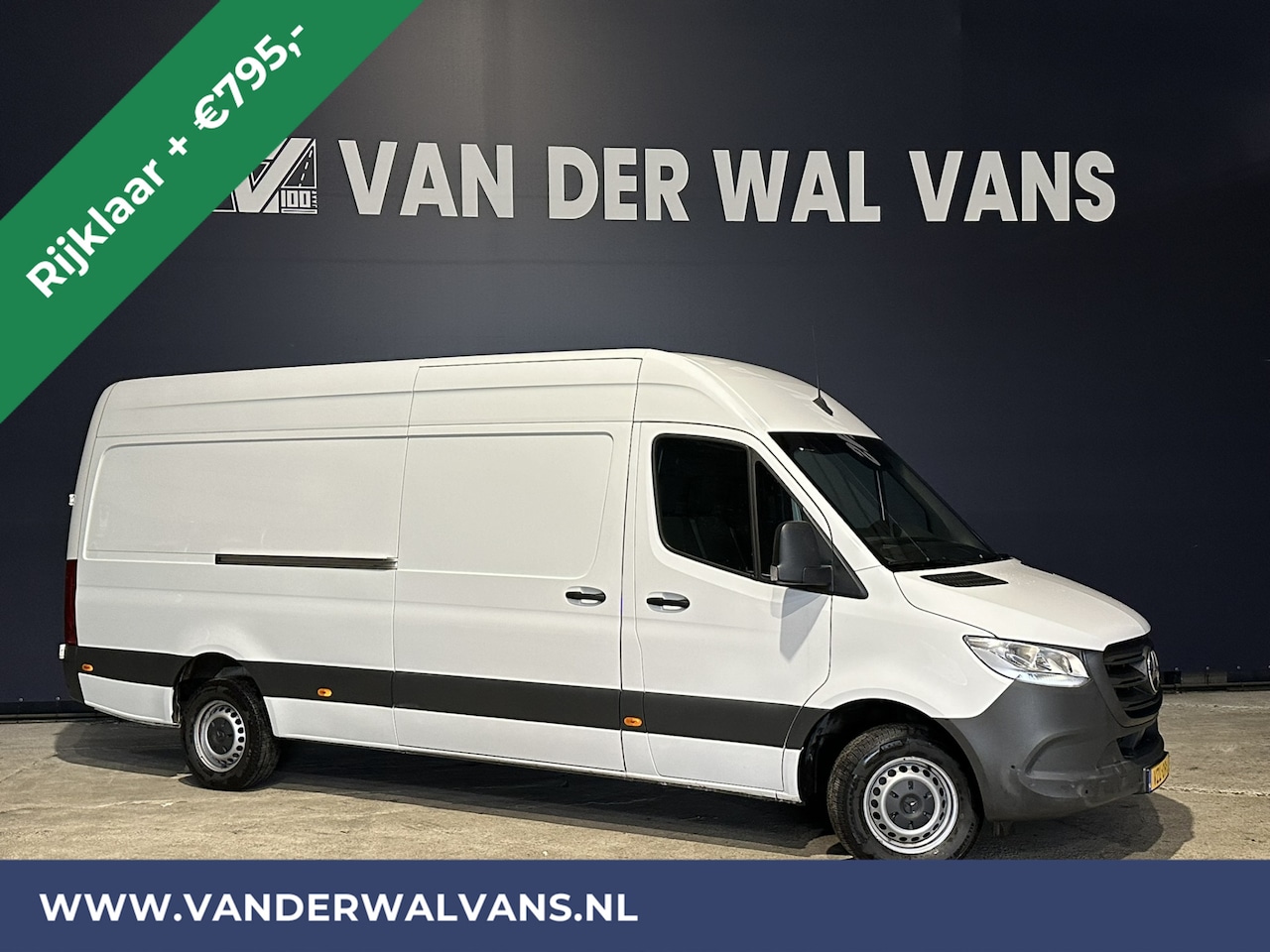 Mercedes-Benz Sprinter - 317 CDI 170pk L3H2 Euro6 Airco | Camera | Navigatie | Trekhaak | Cruisecontrol Parkeersens - AutoWereld.nl