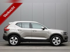 Volvo XC40 - 2.0 B4 Momentum Business