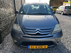 Citroën C3 - 1.4i Ligne Prestige Airco, electr spiegels, electr verstelb buitenspiegels. Zeer nettjes o