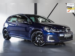 Volkswagen Golf - 1.4 TSI GTE 19" | PANO | LED | ACC | CarPlay | Full