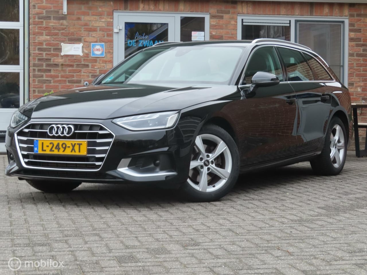 Audi A4 Avant - 35 TFSi Pro Line 35 TFSI Pro Line, Automaat/Virtual Cockpit/Carplay - AutoWereld.nl