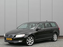 Volvo V70 - 2.0 T4 Polar Leer / Standkachel / Navi / Stoelverwarming