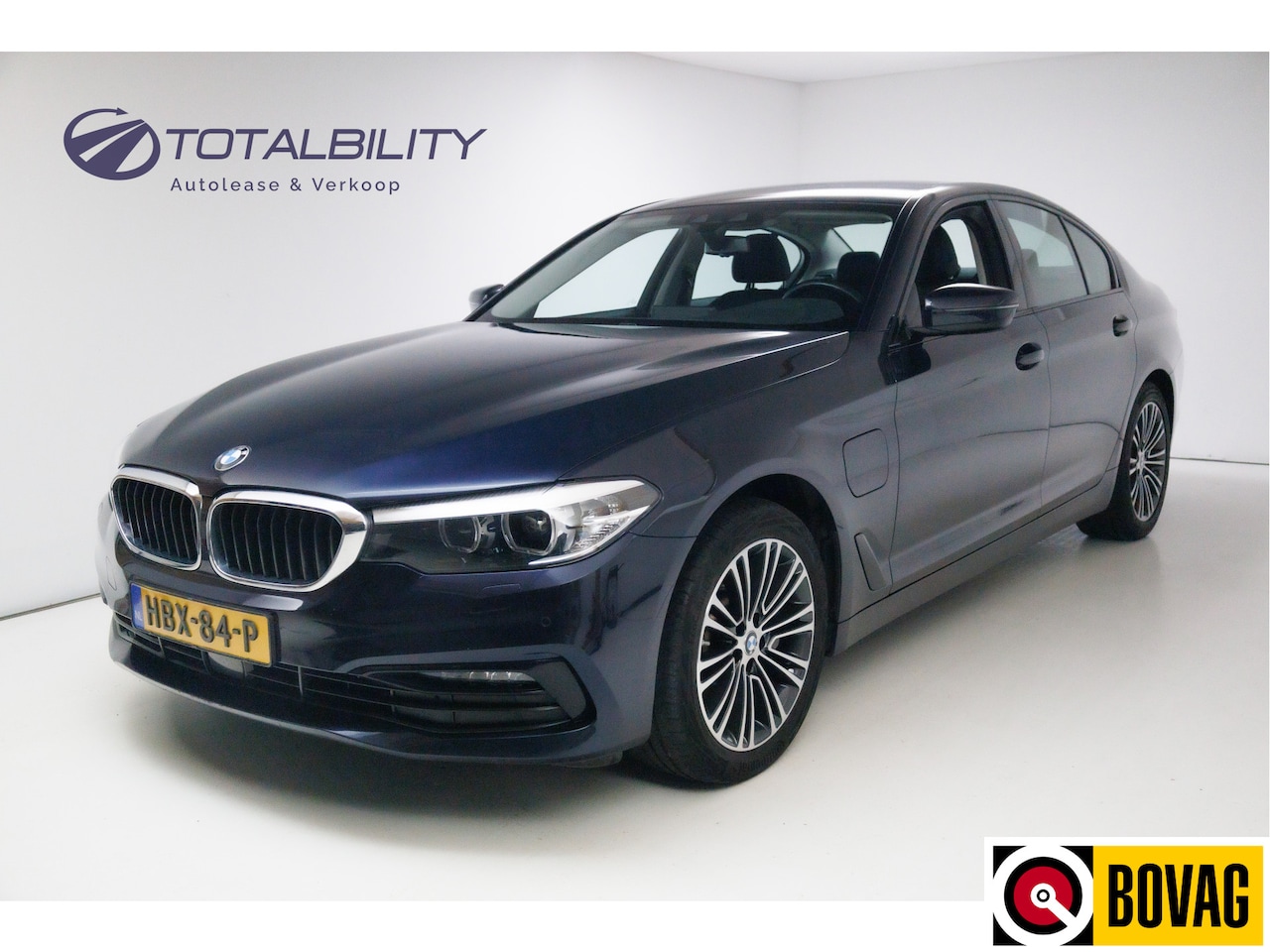 BMW 5-serie - 530e iPerformance High Executive 292 PK Adaptive cruise, Stoel-stuurverwarming, Sfeerverl, - AutoWereld.nl