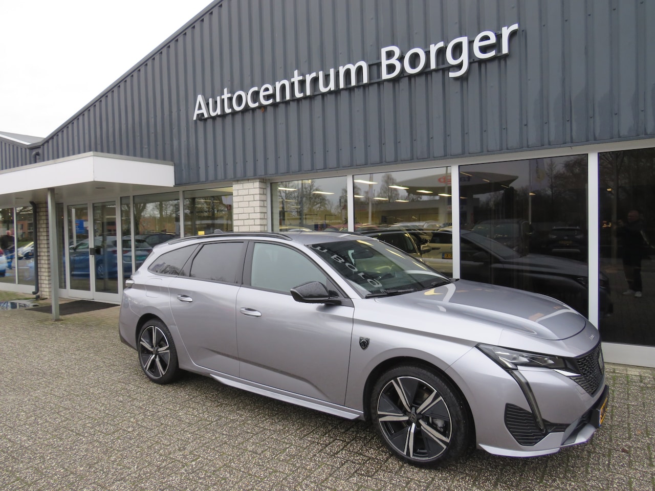 Peugeot 308 SW - 1.2 Turbo Automaat GT navi/18"LM /Clima/Cruise/Camera - AutoWereld.nl