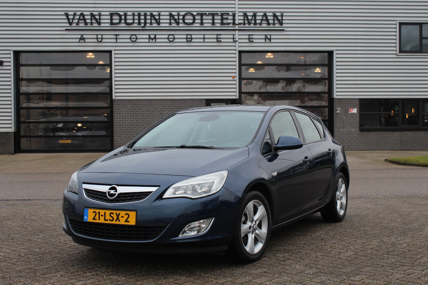 Opel Astra - 1.6 Edition / Airco / Cruise / N.A.P. - AutoWereld.nl