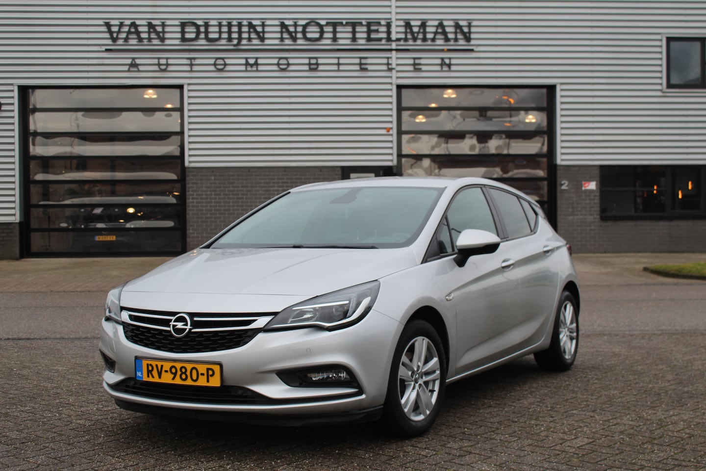 Opel Astra - 1.0 Innovation / Carplay / Trekhaak / Automaat - AutoWereld.nl