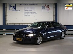 Jaguar XE - 2.0 D Portfolio FULL OPTIONS / BTW + BPM