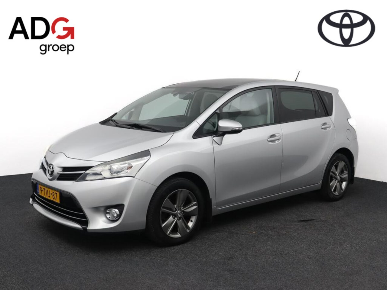 Toyota Verso - 1.8 VVT-i Dynamic Business | Panoramadak | Trekhaak | Stoelverwarming| Keyless - AutoWereld.nl