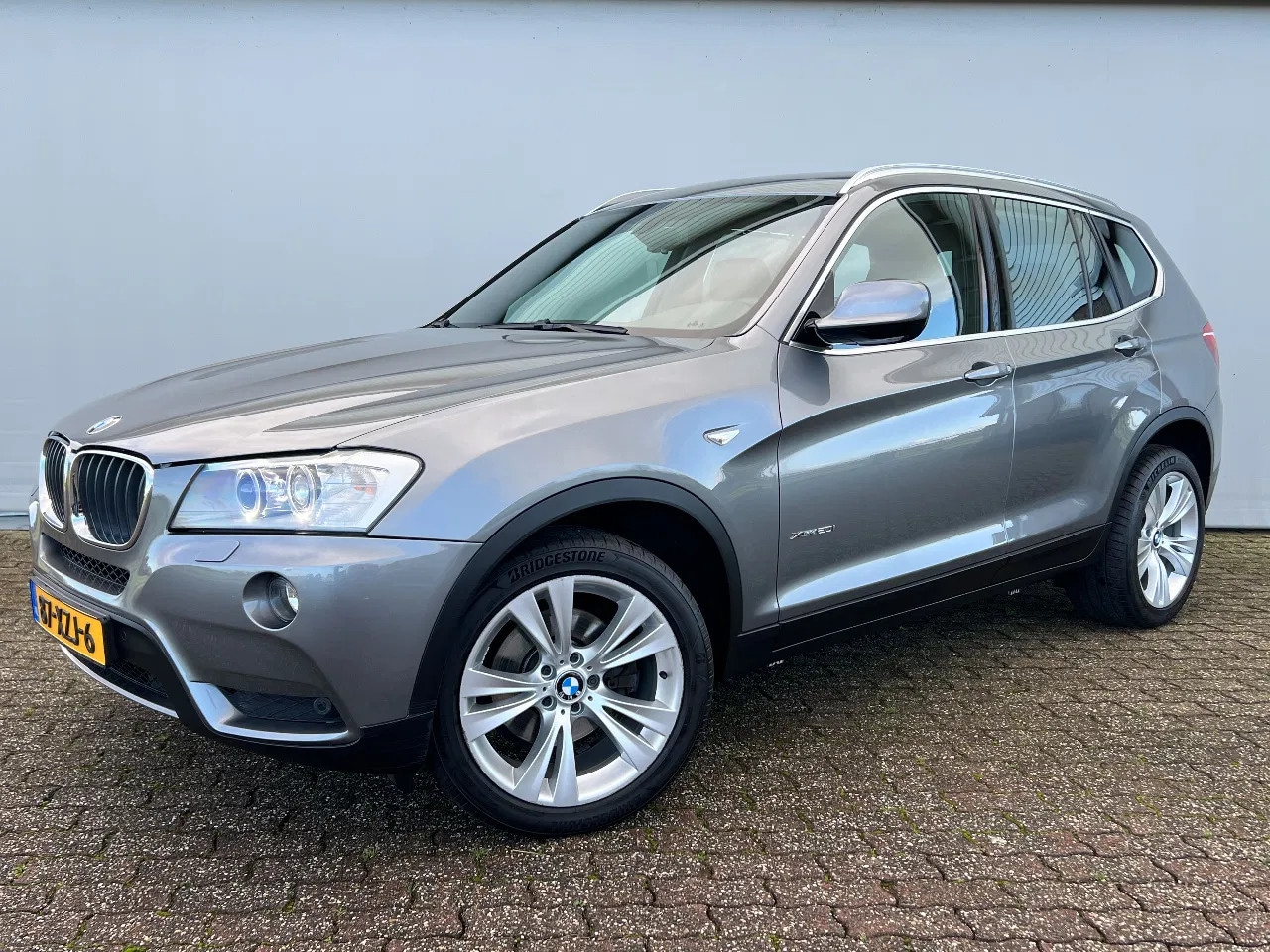 BMW X3 - 2.0i xDrive 20i Xdrive, NL auto, Dealer onderhouden, High Executive - AutoWereld.nl