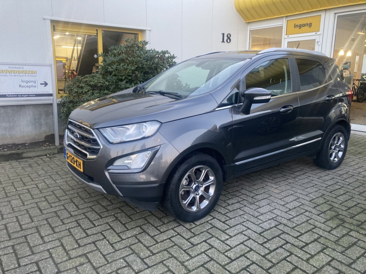 Ford EcoSport - 1.0 EB Titanium - AutoWereld.nl