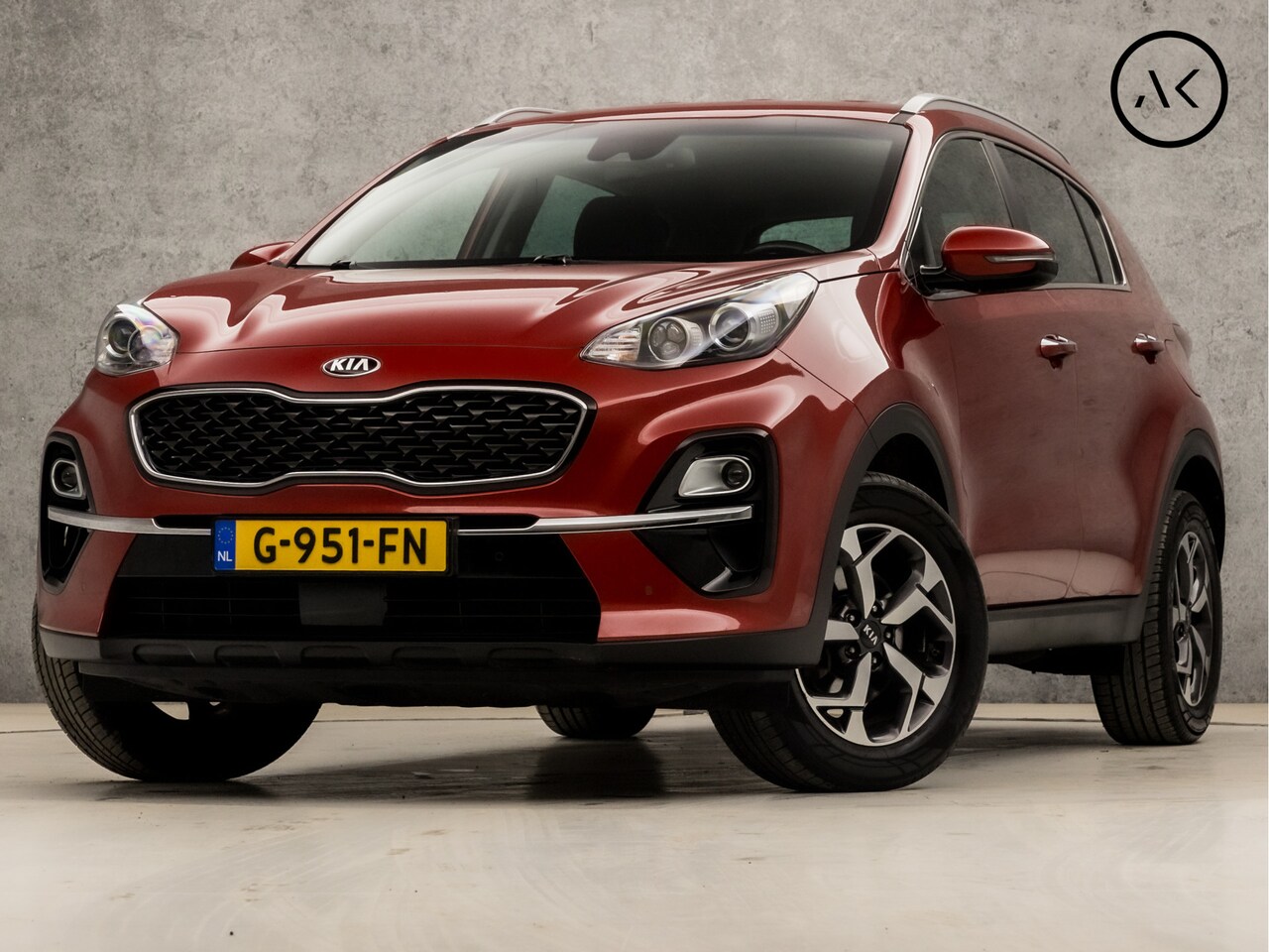 Kia Sportage - 1.6 GDI DynamicLine (APPLE CARPLAY, NAVIGATIE, STUUR/STOELVERWARMING, CAMERA, GETINT GLAS, - AutoWereld.nl