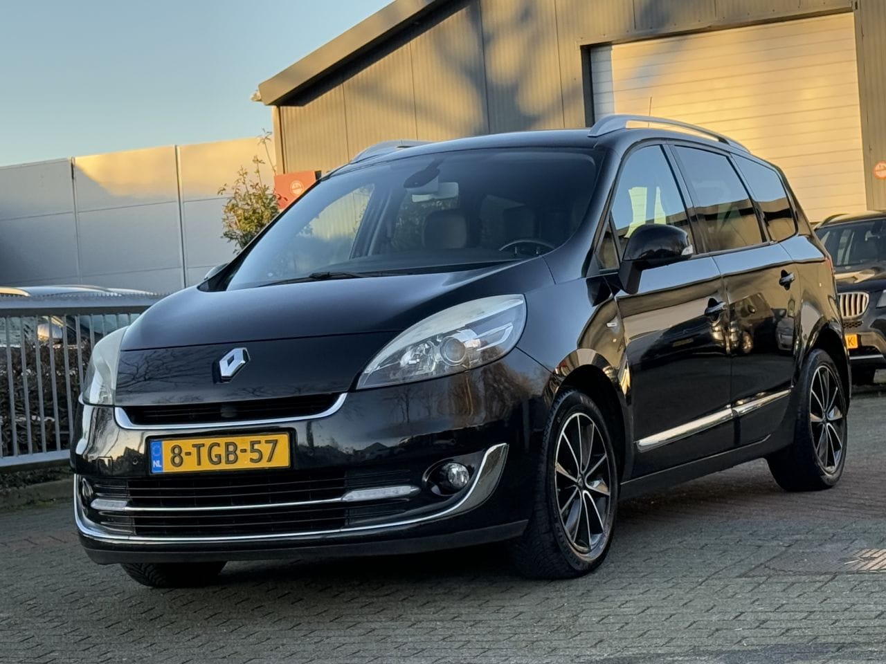 Renault Grand Scénic - 1.5 DCI Bose Navi 7-PERS AUTOMAAT - AutoWereld.nl