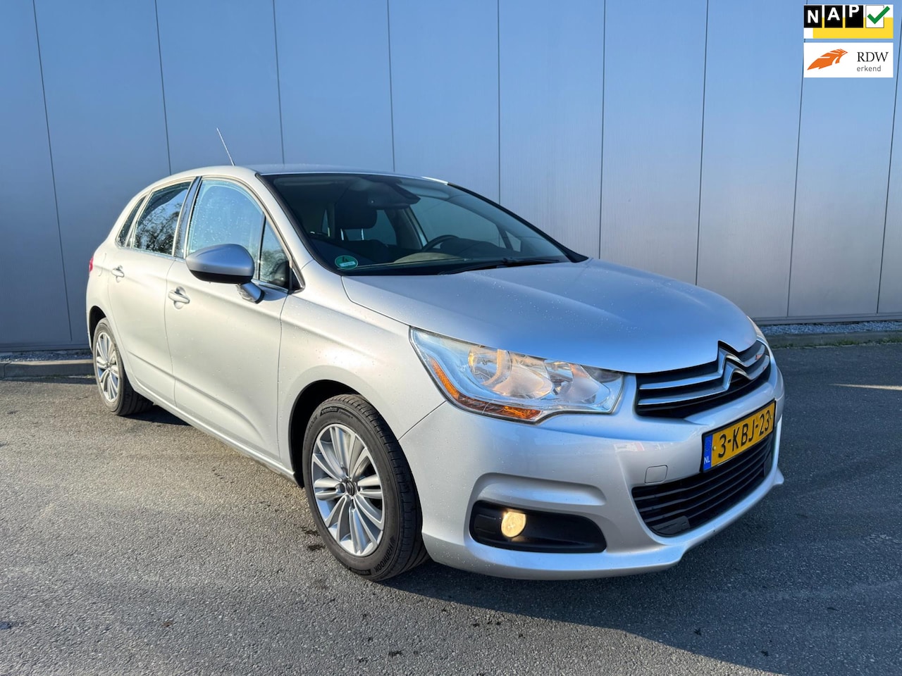 Citroën C4 - 1.6 HDi Ligne Business navi clima - AutoWereld.nl