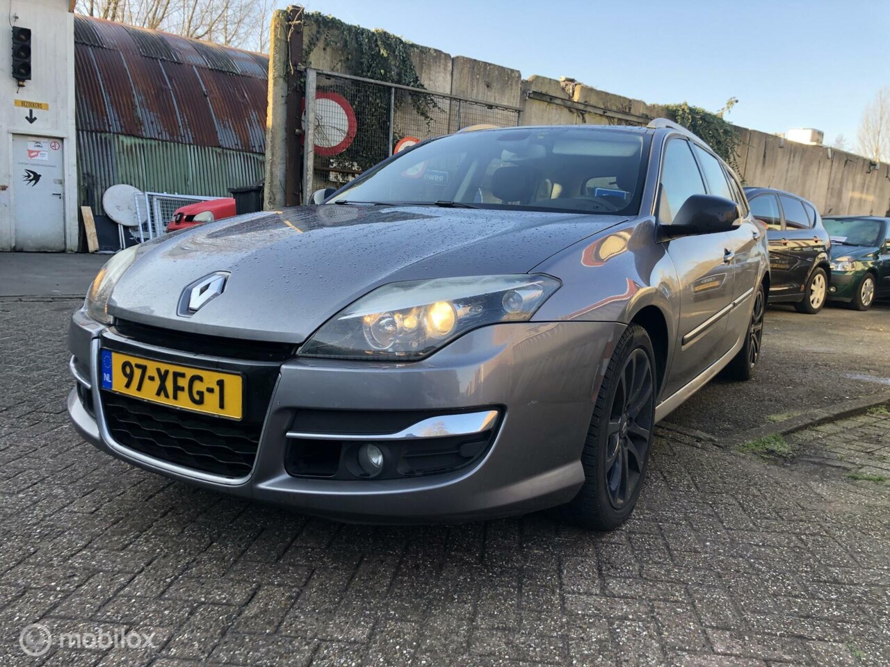 Renault Laguna Estate - 1.5 dCi Expression 1.5 dCi Expression - AutoWereld.nl