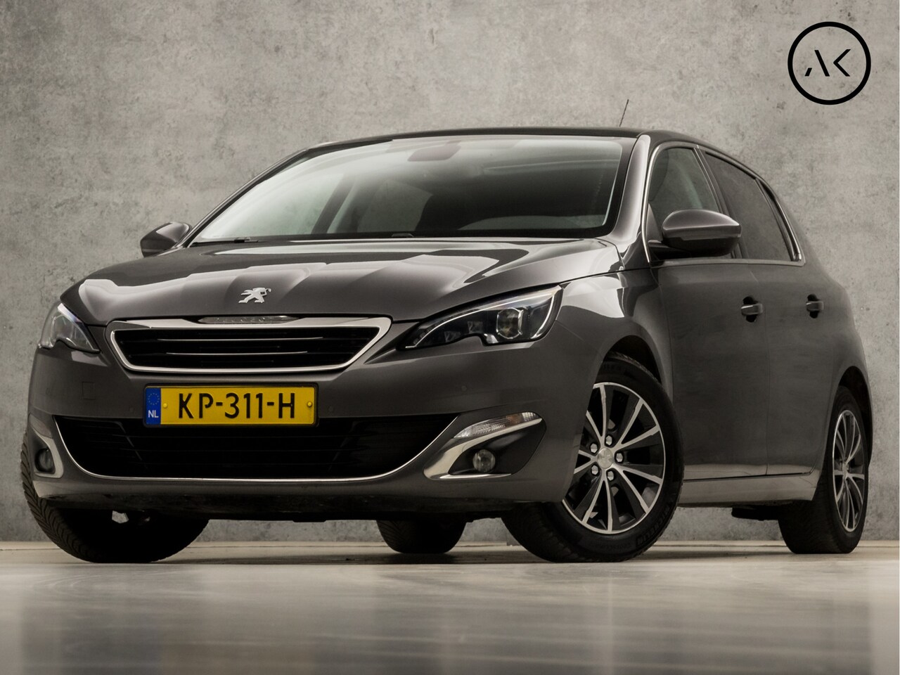 Peugeot 308 - 1.2 PureTech Sport Automaat (PANORAMADAK, NAVIGATIE, CAMERA, GETINT GLAS, SPORTSTOELEN, KE - AutoWereld.nl