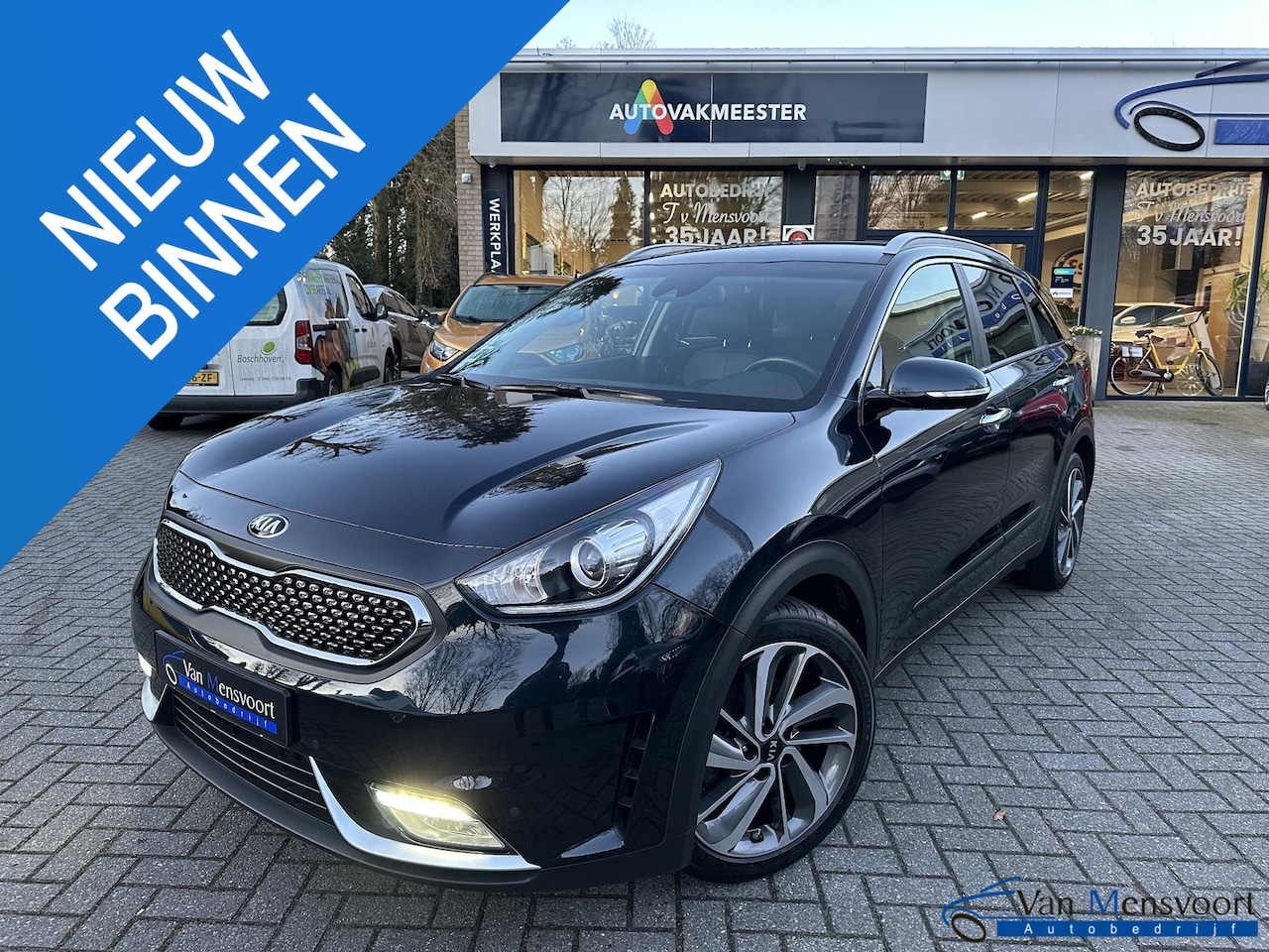 Kia Niro - 1.6 GDi Hybrid Automaat DynamicLine 1eEig|Navi|LED|DAB|Keyless|Camera - AutoWereld.nl