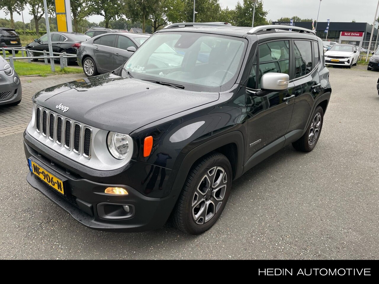 Jeep Renegade - 1.4 MultiAir Limited | NAVIGATIE | CLIMATE CONTROL | PARKEERSENSOREN | 18"LMV | DAKRAILS | - AutoWereld.nl