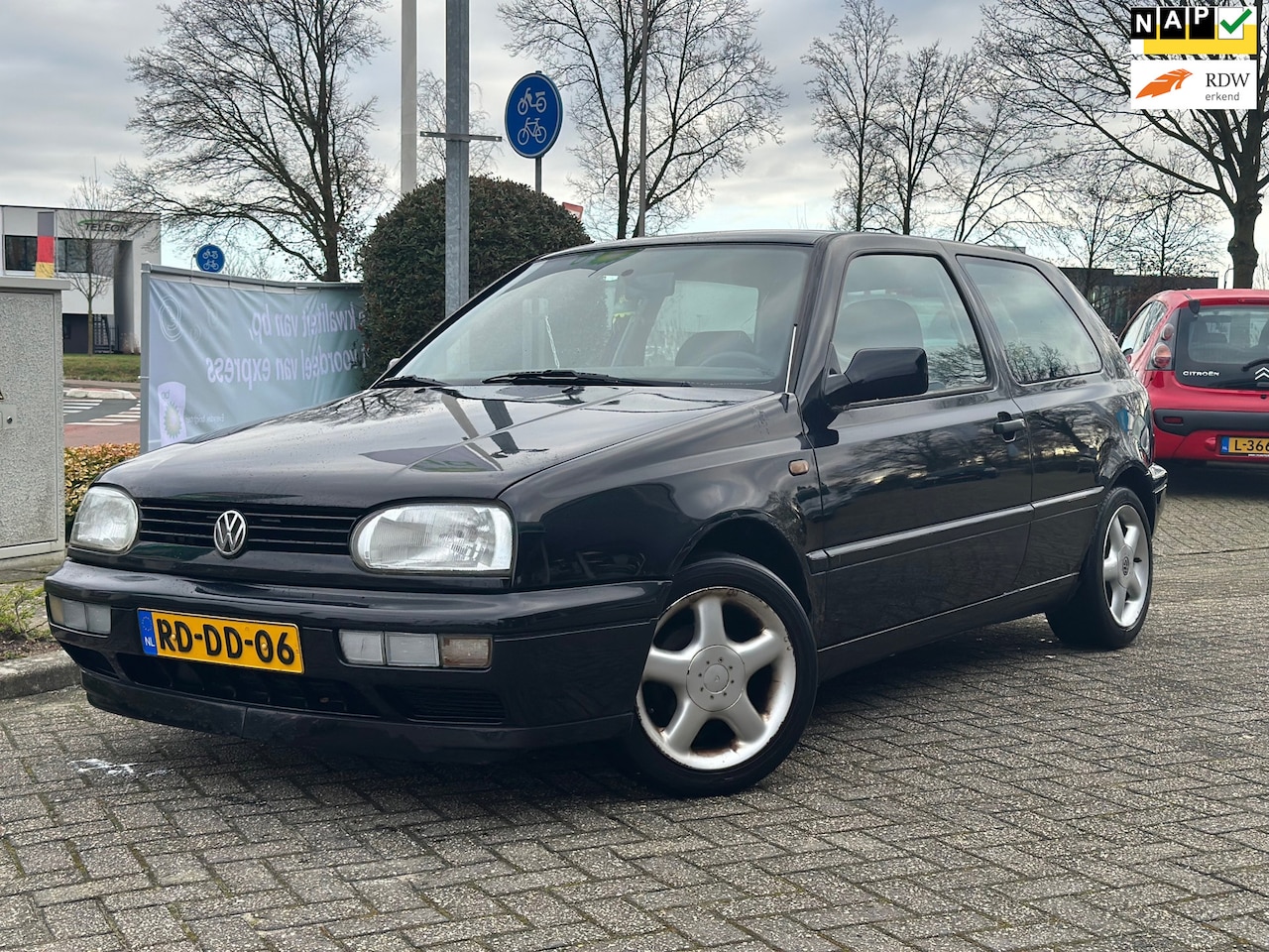 Volkswagen Golf - 1.6 Milestone orgineel nederlands nap meeneemprijs handel export - AutoWereld.nl