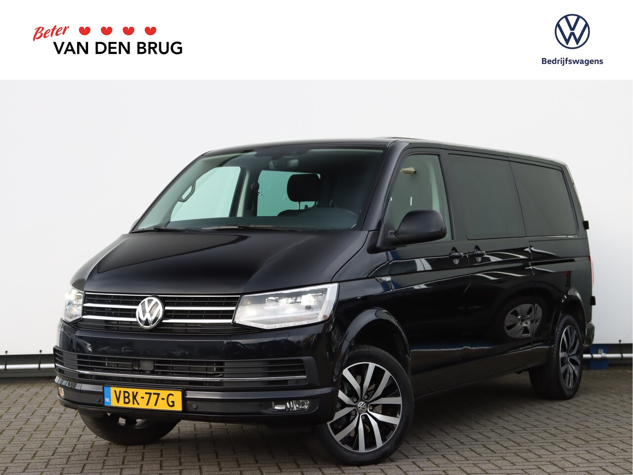 Volkswagen Transporter - 2.0TDI 204PK DSG L2H1 DC Highline Exclusive | Airco | Navi | Leder | 2x Schuifdeur | Alarm - AutoWereld.nl