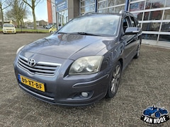 Toyota Avensis Wagon - 2.4 VVTi Executive Automaat