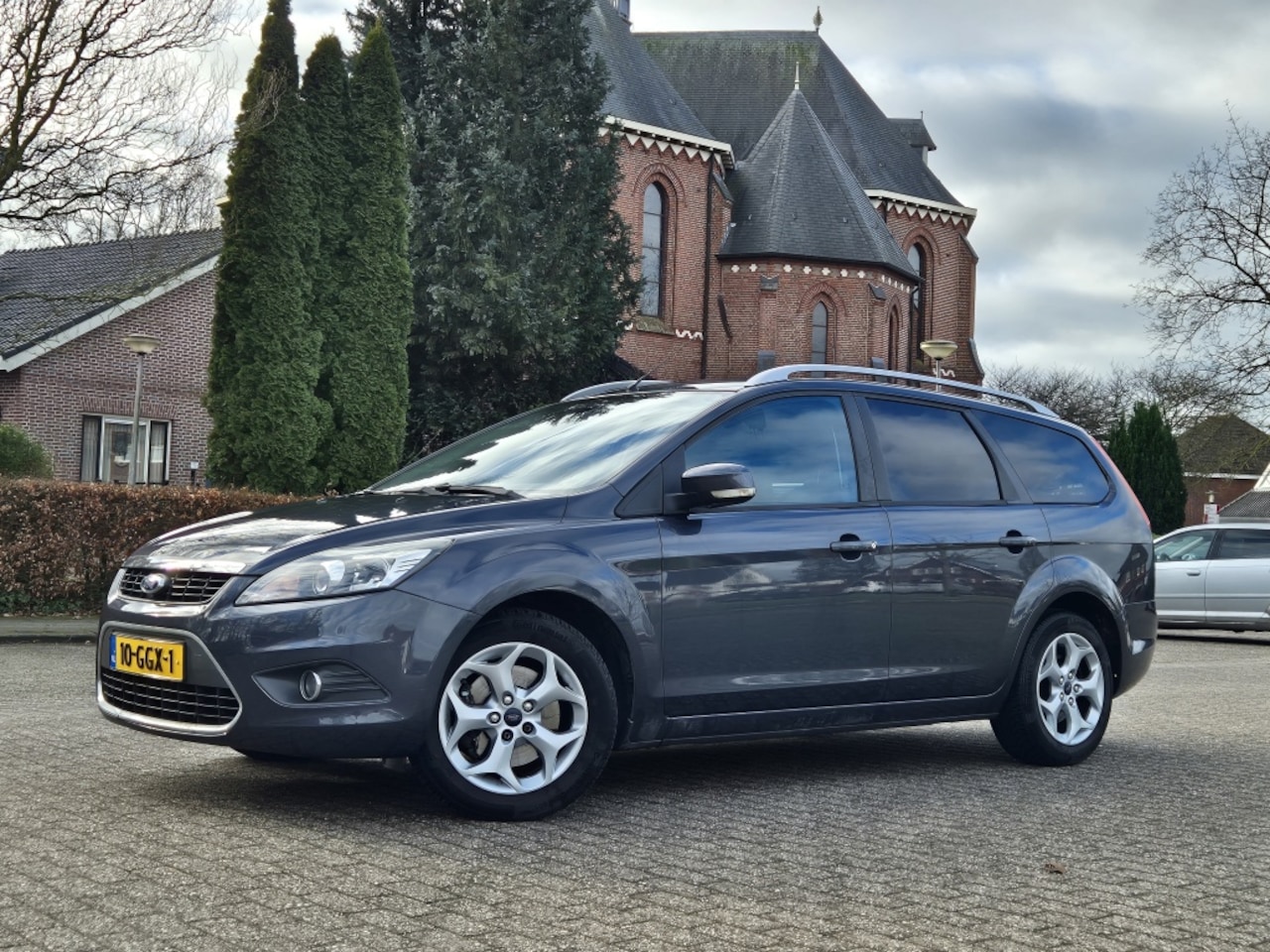 Ford Focus Wagon - 2.0 Titanium AUTOMAAT - AutoWereld.nl