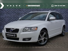 Volvo V50 - 2.0 Business Pro Edition Dak rails | 17"| Bluetooth | RTI | Verwarmde voorstoelen | Cliamt