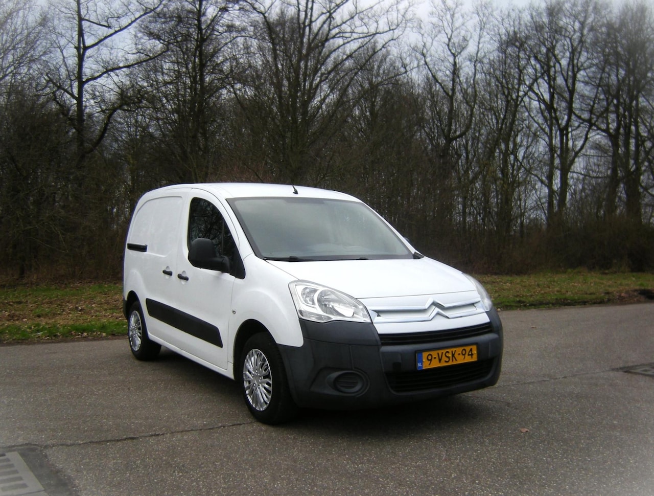 Citroën Berlingo - 1.6 HDIF 500 Comfort . Schuifdeur . Airco . Elec ramen . enz - AutoWereld.nl