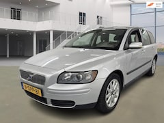 Volvo V50 - 2.4 AUTOMAAT TREKHAAK 2 X SLEUTELS