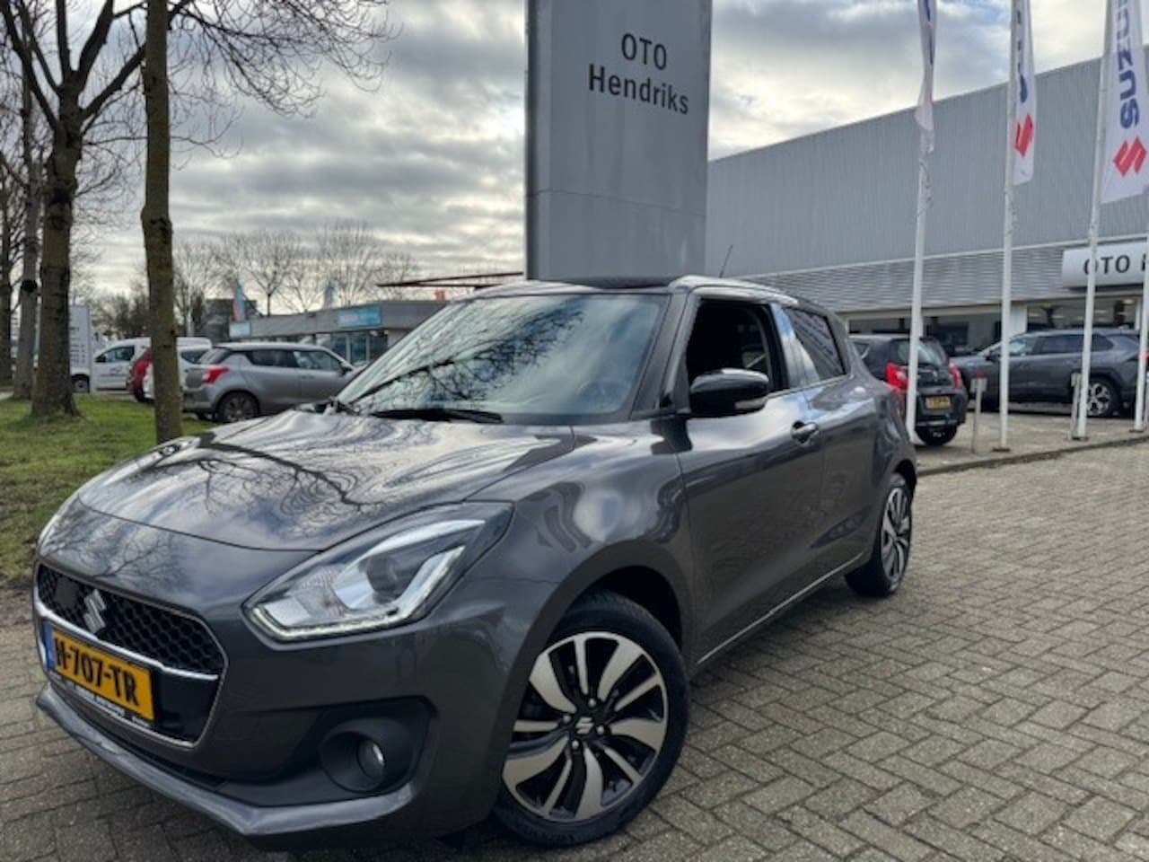 Suzuki Swift - 1.2 DualJet 90pk Smart Hybrid Stijl - AutoWereld.nl