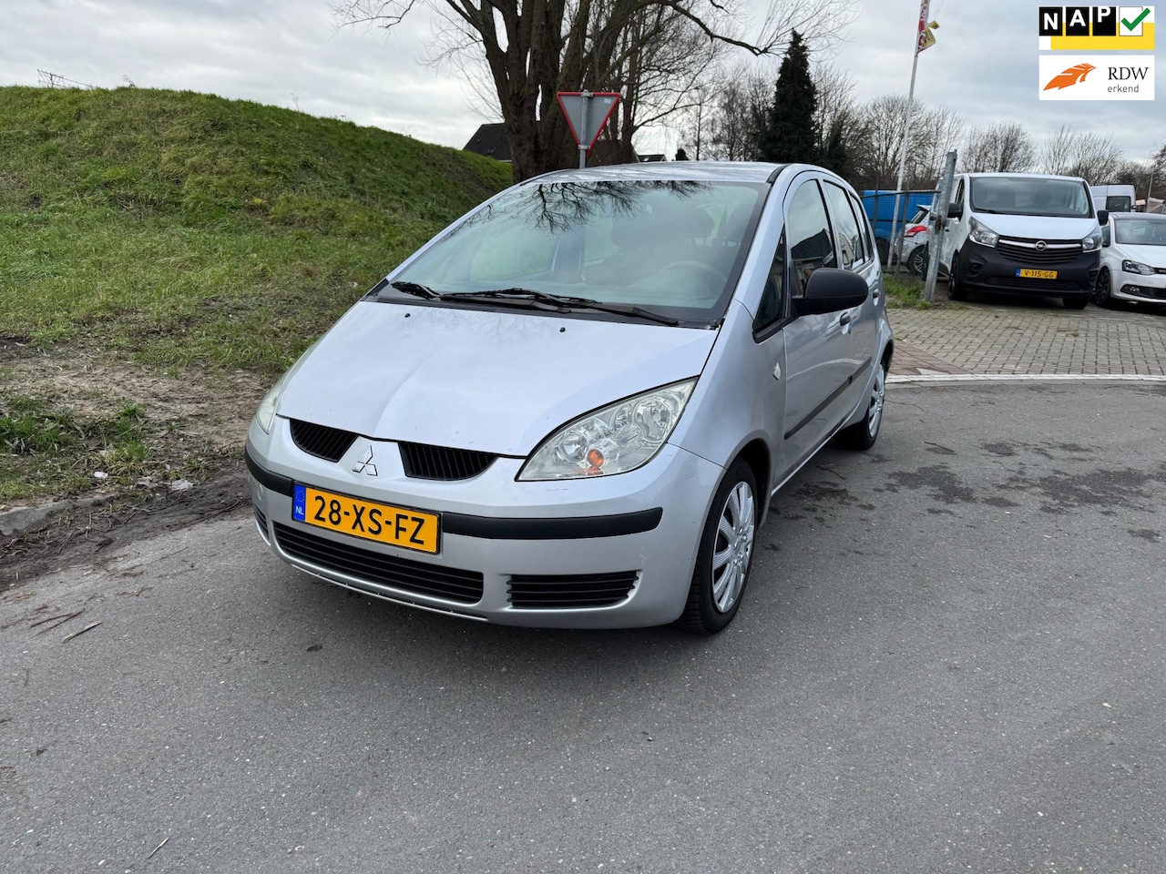 Mitsubishi Colt - 1.1 Incharge - AutoWereld.nl