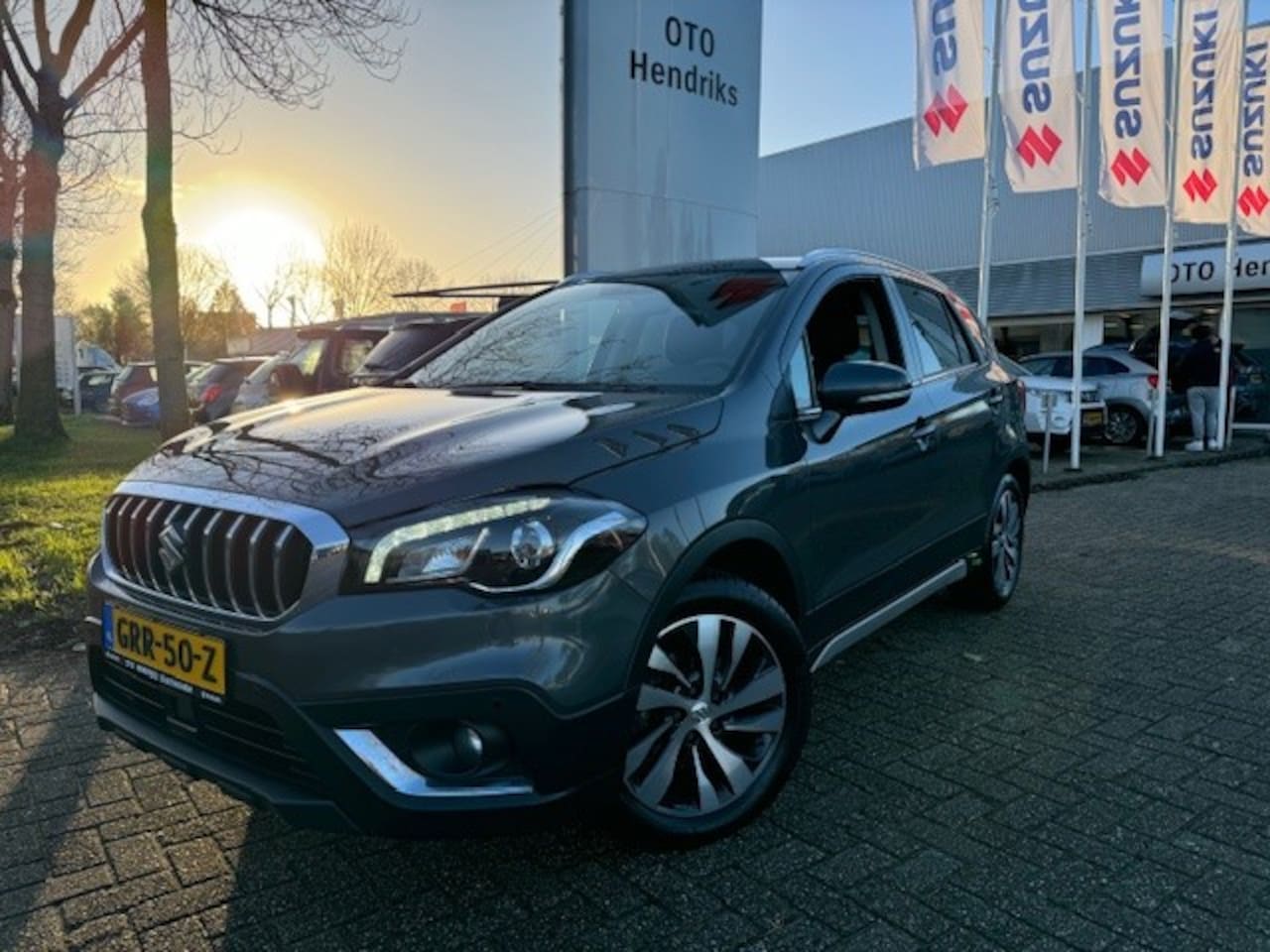 Suzuki SX4 S-Cross - 1.4 Boosterjet 140PK AllGrip Sunroof Stijl - AutoWereld.nl