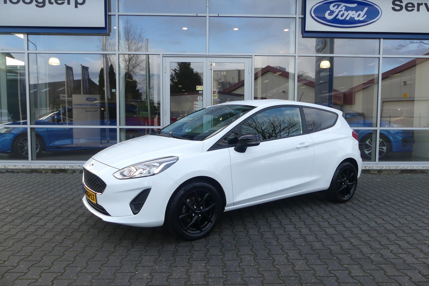 Ford Fiesta - 1.1 Trend NAVI.APPLE CARPLAY,CRUISE.AIRCO.APK TOT 23/5/2026,DRIVER ASS PACK.WHITE/BLACK . - AutoWereld.nl