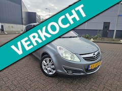 Opel Corsa - 1.4-16V Cosmo Automaat Clima Volledig onderhouden