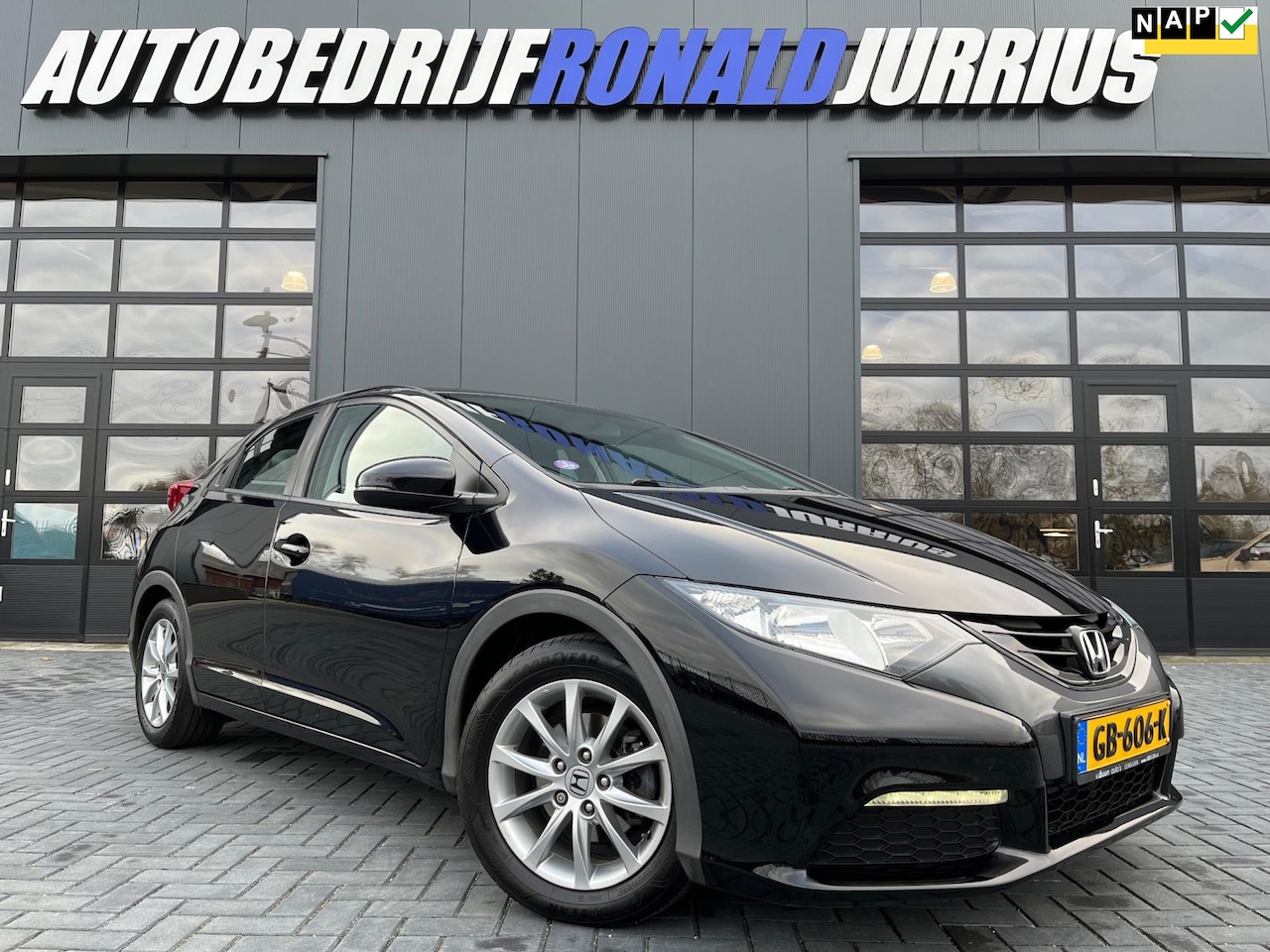 Honda Civic - 1.4 S NL.Auto/Cruise-control/2de Eigenaar/Goed onderhouden - AutoWereld.nl