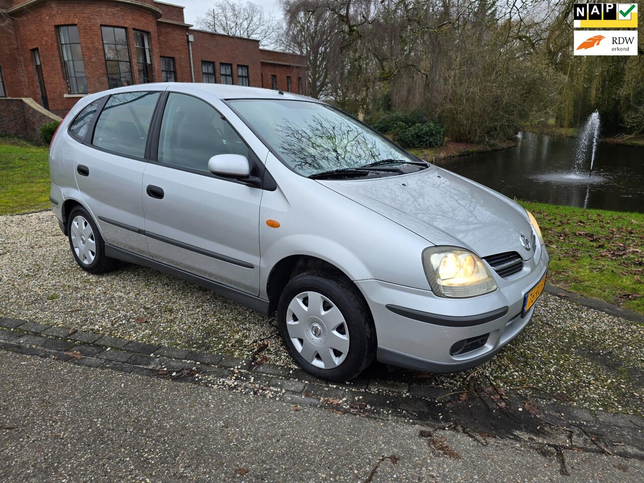 Nissan Almera Tino - 1.8 Visia 1.8 Visia - AutoWereld.nl