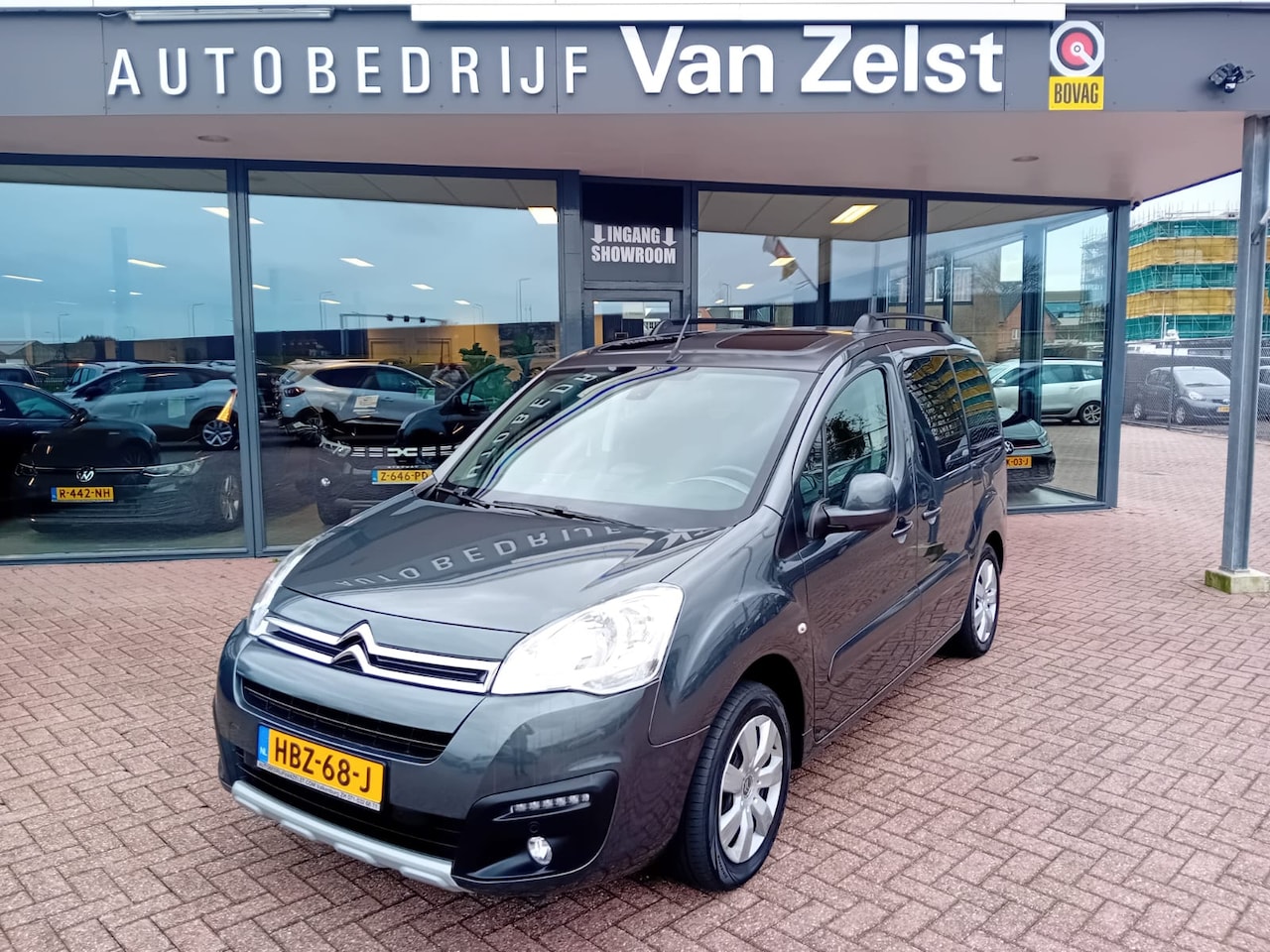 Citroën Berlingo - 1.2 PureTech XTR 1.2 PureTech XTR, Airco(automatisch), Carplay/Android auto, Navigatie, Bluetooth, Parkeers - AutoWereld.nl