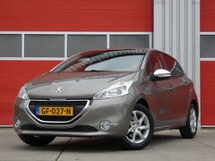 Peugeot 208 - 1.2 PureTech Style/ lage km/ zeer mooi