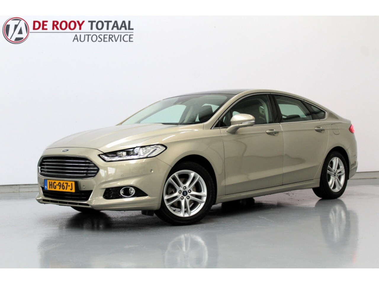 Ford Mondeo - 1.5 Titanium 1.5 Titanium 161PK, PANORAMADAK | LED | ELEC-ACHTERKLEP | VERWARMDE RUIT/STOELEN | NAVIGAT - AutoWereld.nl