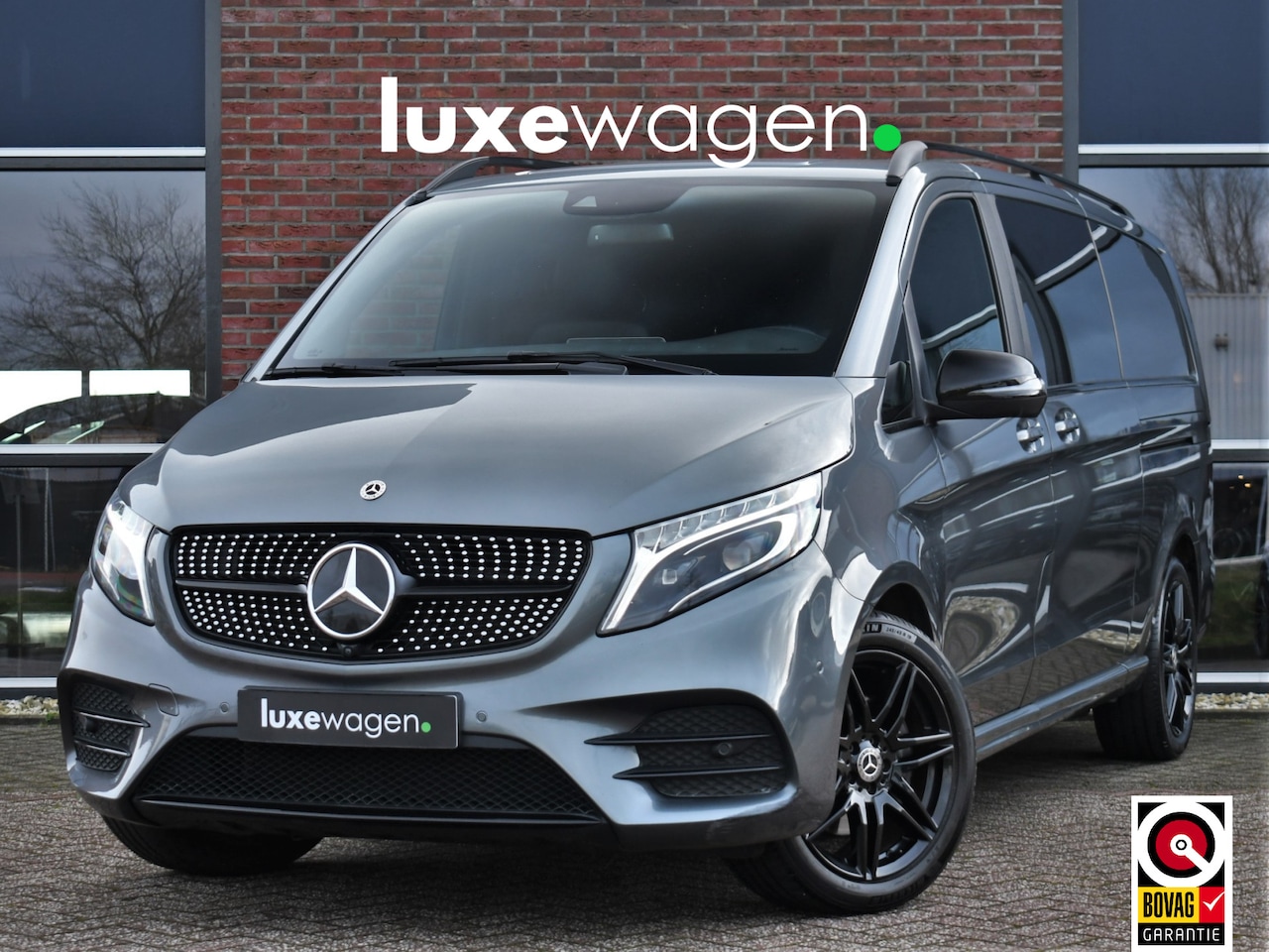 Mercedes-Benz V-klasse - 300d 4matic Extra Lang DC AMG Night Distronic Burmester 360 Trekh - AutoWereld.nl