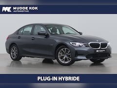 BMW 3-serie - 330e | PHEV | ACC | Stoel+Stuurverwarming | PDC V+A | Navigatie