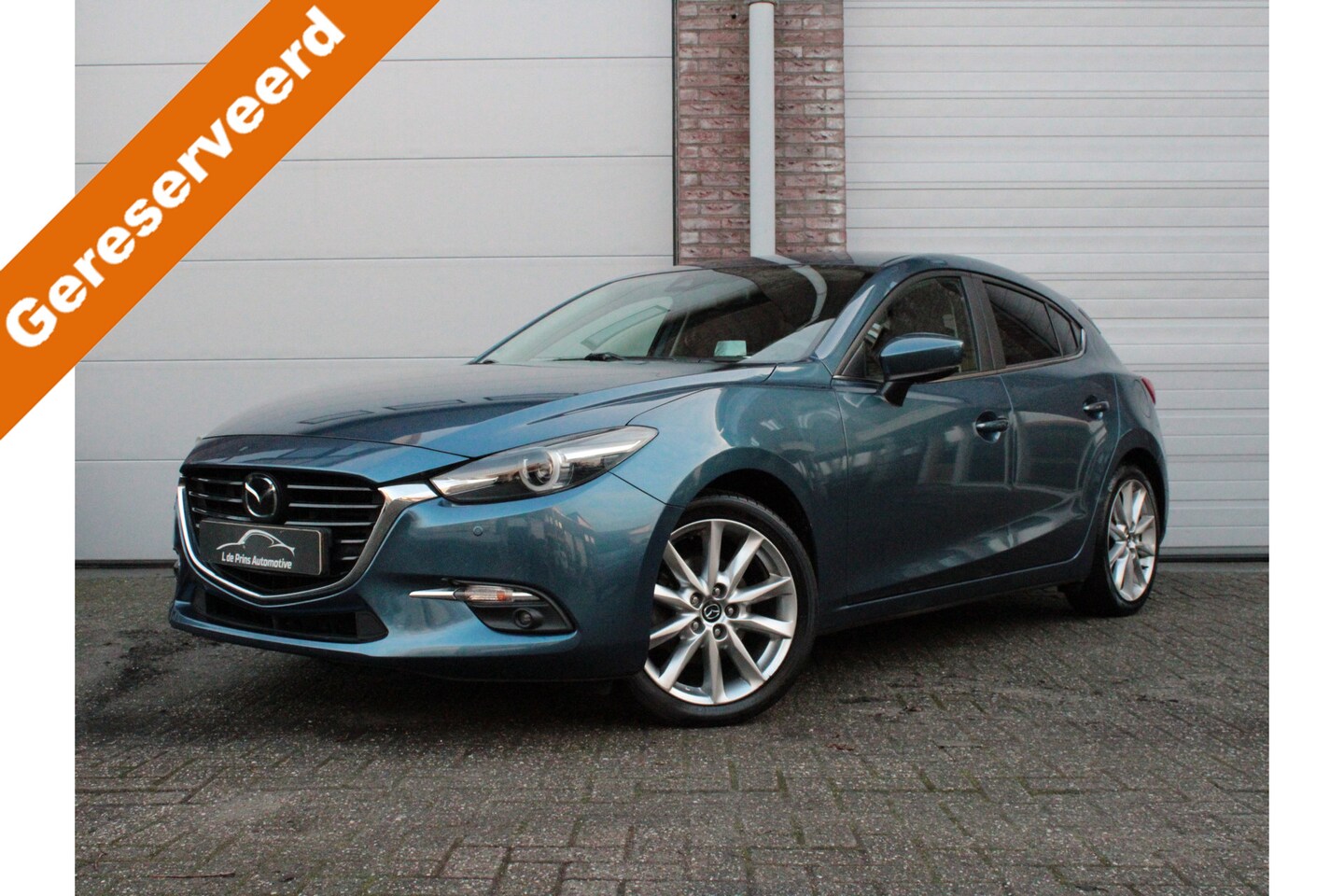 Mazda 3 - 2.0 SkyActiv-G 120 GT-M Vol opties/Trekhaak/Garantie/Volledig dealer onderhouden - AutoWereld.nl