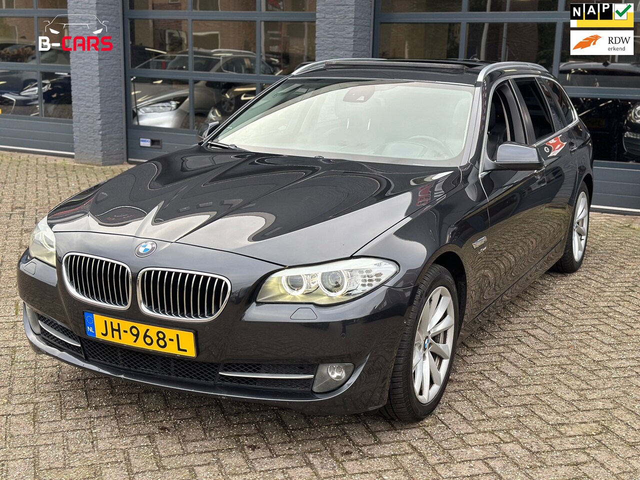 BMW 5-serie Touring - 530xd HighEx PANO|HEADUP|360*|LEER|XENON|NAP| - AutoWereld.nl