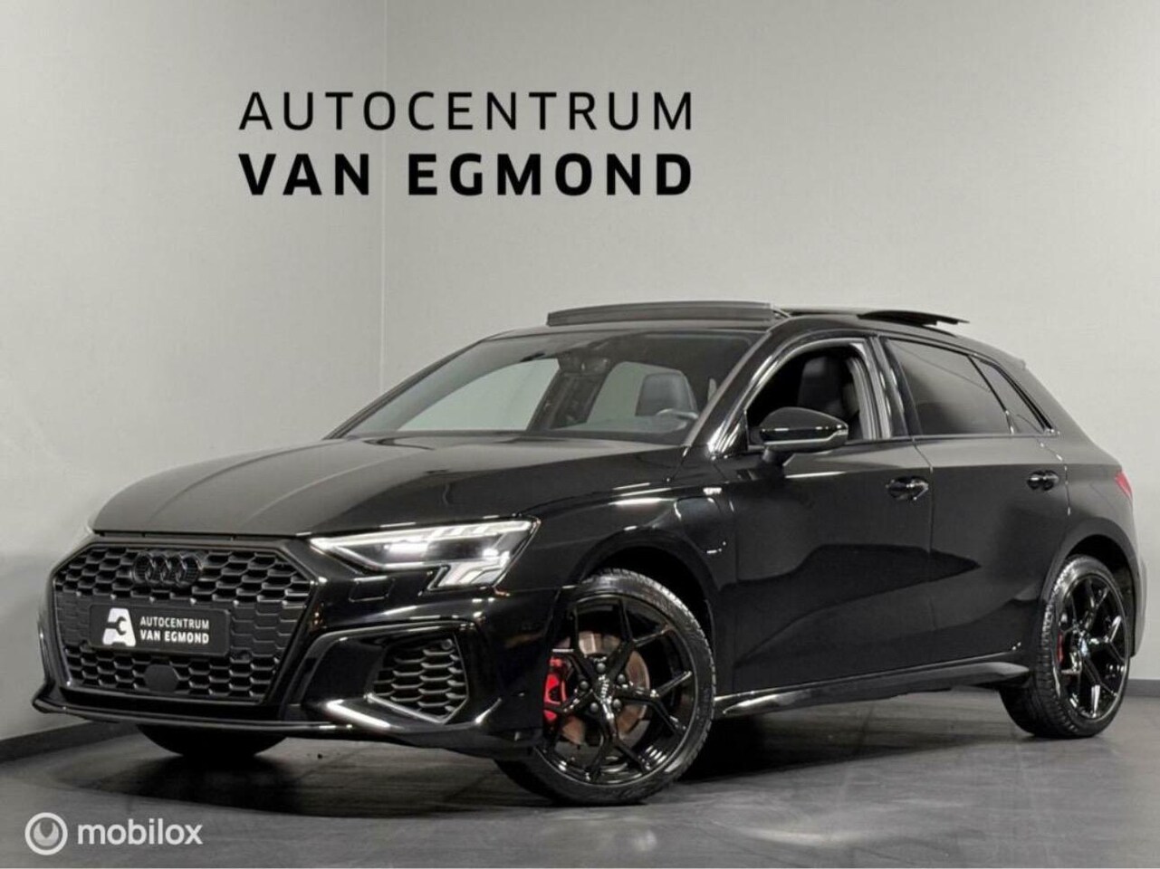 Audi A3 Sportback - 45 TFSIe S-Edition Competition | PANO| APP - AutoWereld.nl