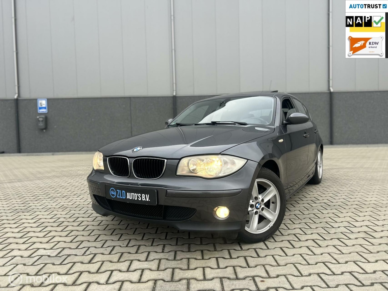 BMW 1-serie - 116i/APK/AIRCO/STOELVERW./CRUISE CONTROL/DAKJE - AutoWereld.nl