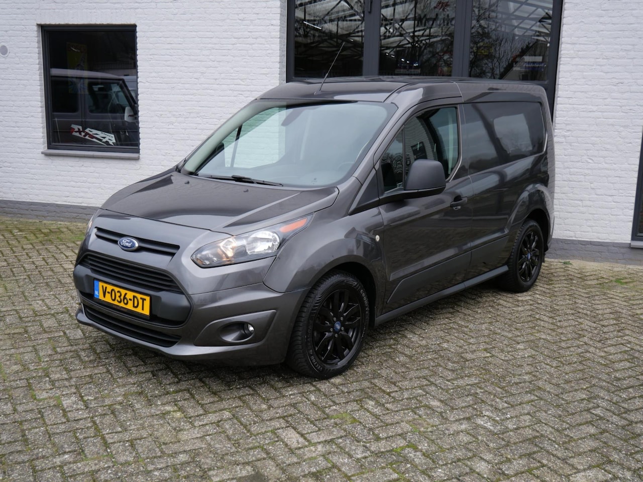 Ford Transit Connect - 1.5 TDCI L1 Trend 89000km !!! 3 Zitter Airco Camera - AutoWereld.nl