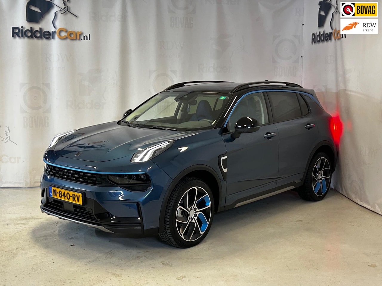 Lynk & Co 01 - 1.5|GARANTIE|NAP|1E EIG|PANO|ADAP CRUISE|CARPLAY|ELEK STOELEN - AutoWereld.nl