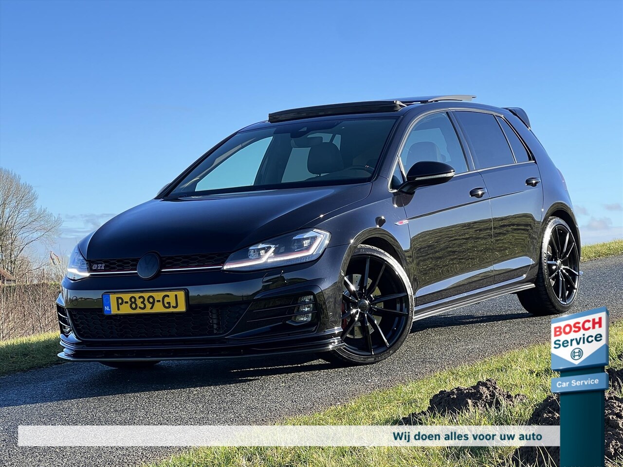 Volkswagen Golf - 7.5 2.0 TSI 300PK Performance / Pano / Akrapovic / Virtual Cockpit / Keyless / Maxton / Ac - AutoWereld.nl